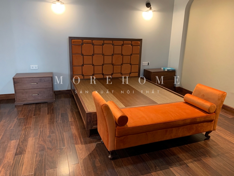 Thi công phòng ngủ nội thất sử dụng với chất liệu gỗ tự nhiên hiện đại tiện nghi cho không gian riêng tư phù hợp với sở thích tính cách của gia chủ.